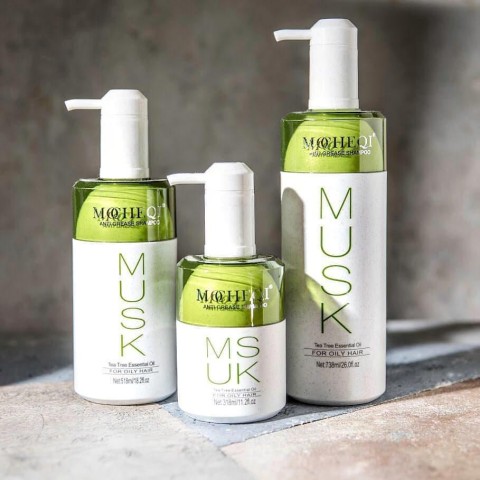 MOCHEQI MUSK Шампунь для склонных к жирности волос с гидролизованным кератином и маслом чайного дерева ANTI GREASE SHAMPOO, 518 мл