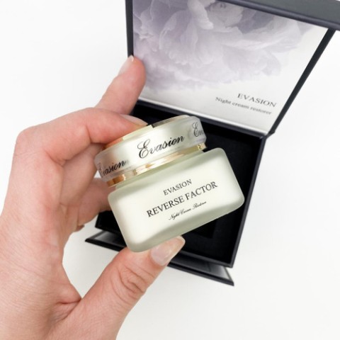 Evasion Дневной крем для лица с ретинолом омолаживающий DAY CREAM RESTORER REVERSE FACTOR, 30 мл.