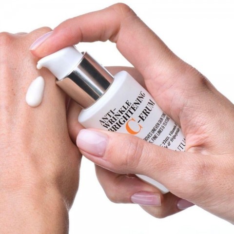 Антивозрастная сыворотка INSTYTUTUM с отбеливающим эффектом Anti-Wrinkle Brightening C-erum, 30 мл.