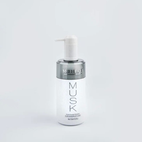 MOCHEQI MUSK Шампунь с гидролизованным кератином и маслом жожоба для волос SHAMPOO ANTI DANDRUFF, 518 мл