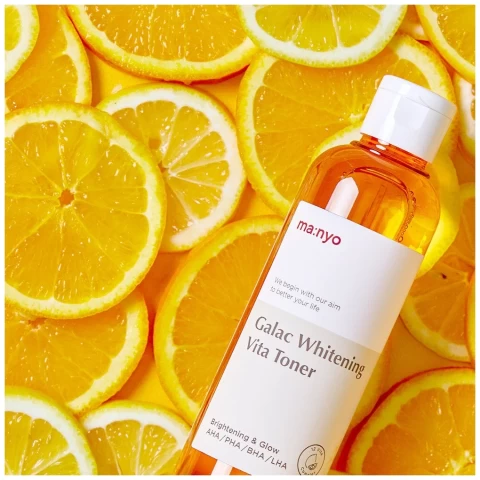 MA:NYO Мультивитаминный тоник для тусклой кожи Galac Whitening Vita Toner, 210 мл