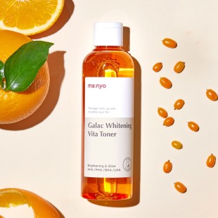 MA:NYO Мультивитаминный тоник для тусклой кожи Galac Whitening Vita Toner, 210 мл