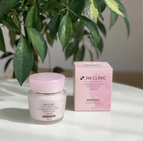 3W Clinic Увлажняющий крем для лица с экстрактом цветов Flower Effect Extra Moisturizing Cream