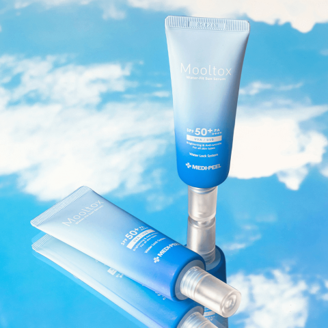MEDI-PEEL Увлажняющая солнцезащитная сыворотка Aqua Mooltox Water-Fit Sun SerumSPF 50+ PA++++, 50 мл