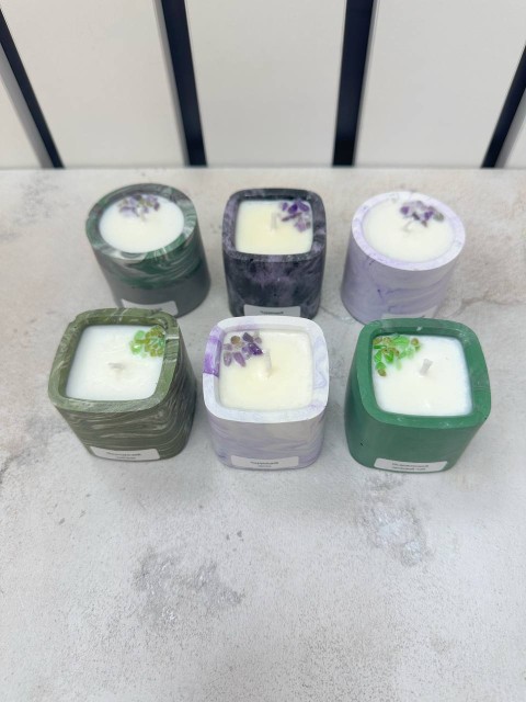 KURTIS home Ароматическая соевая свеча ручной работы "Самоцвет"