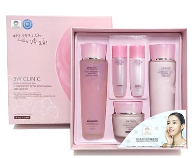 3W Clinic Набор увлажняющей косметики для лица Flower Effect Extra Moisturizing 3 Kit Set