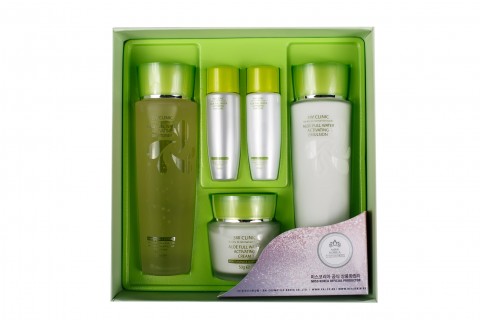 3W Clinic Набор увлажняющей косметики для лица с алоэ Aloe Full Water Activating Skin 3 Kit Set