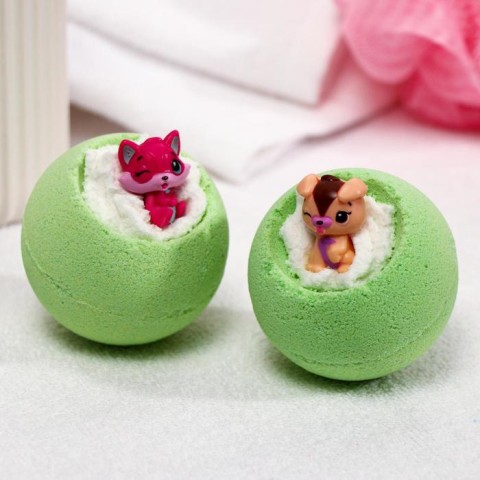 Bomb Master Бомбочка для ванн «Весёлые зверята» зелёная, 130 г