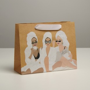 Пакет крафтовый подарочный «Люби себя», 22 × 17,5 × 8 см