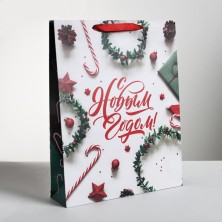 Пакет подарочный ламинированный вертикальный «С Новым годом», 31 × 40 × 9 см