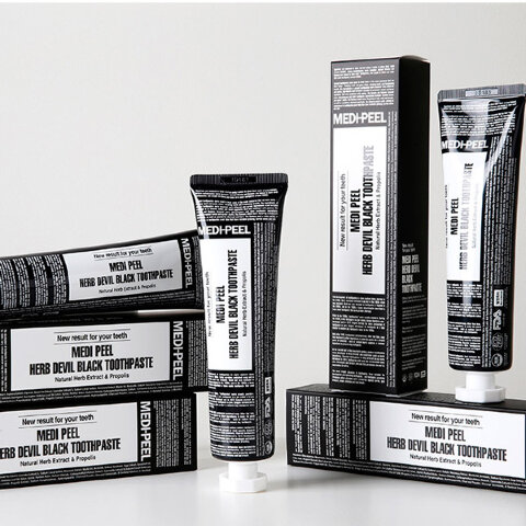 Medi-Peel Травяная зубная паста без фтора Herb Devil Black Toothpaste