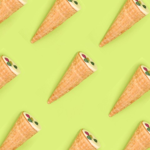 Minicco Вафельный рожок Cornet Strawberry молочный шоколад Клубника, 25 г