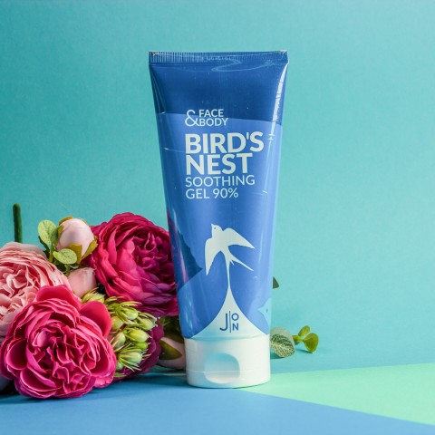 J:on Успокаивающий гель для лица и тела ласточкино гнездо Face & Body Bird's Nest Soothing Gel 90%