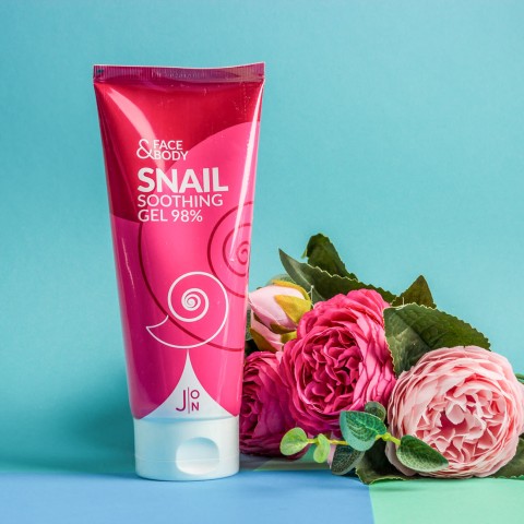J:on Успокаивающий гель для лица и тела с муцином улитки Face & Body Snail Soothing Gel 98%