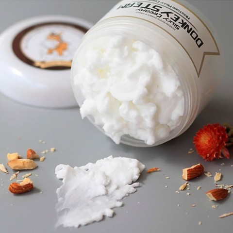 Elizavecca Паровой крем для лица с ослиным молоком Silky Creamy Donkey Steam Moisture Milky