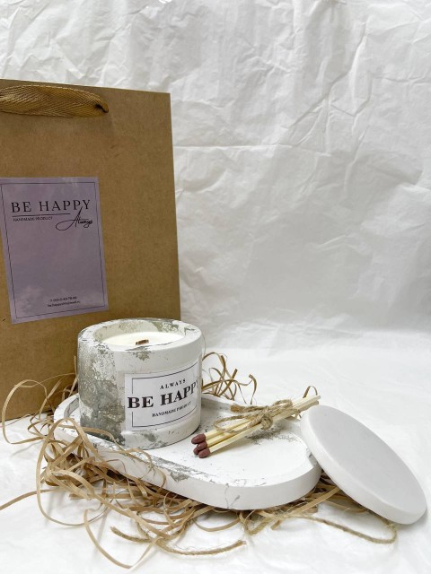 BE HAPPY Набор ароматическая соевая свеча ручной работы на овальной декоративной подставке