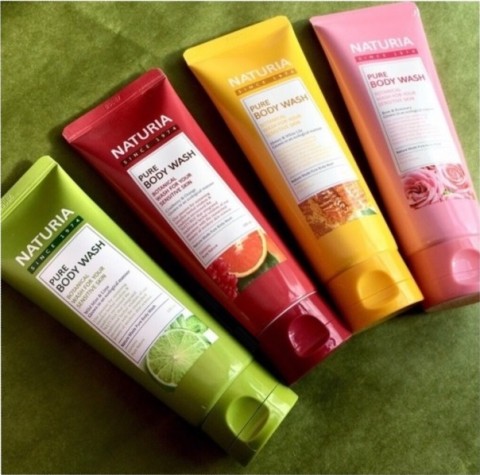 Evas Naturia Гель для душа с мёдом и лилией Pure Body Wash Honey & White Lily