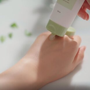 iUnik Набор для ухода за проблемной кожей с центеллой и чайным деревом Centella Edition Skincare Set